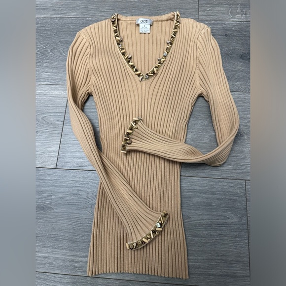 Cache V Neck Long Sleeve - Picture 2 of 5